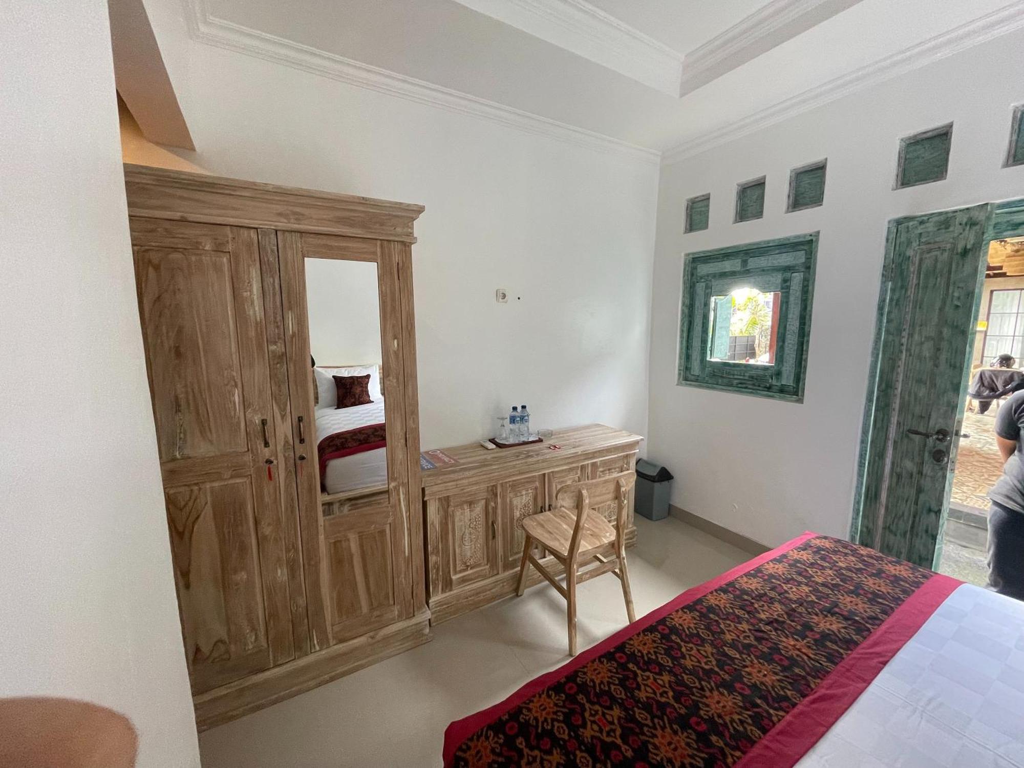 Nivaluma Hotel Ubud  Exterior photo
