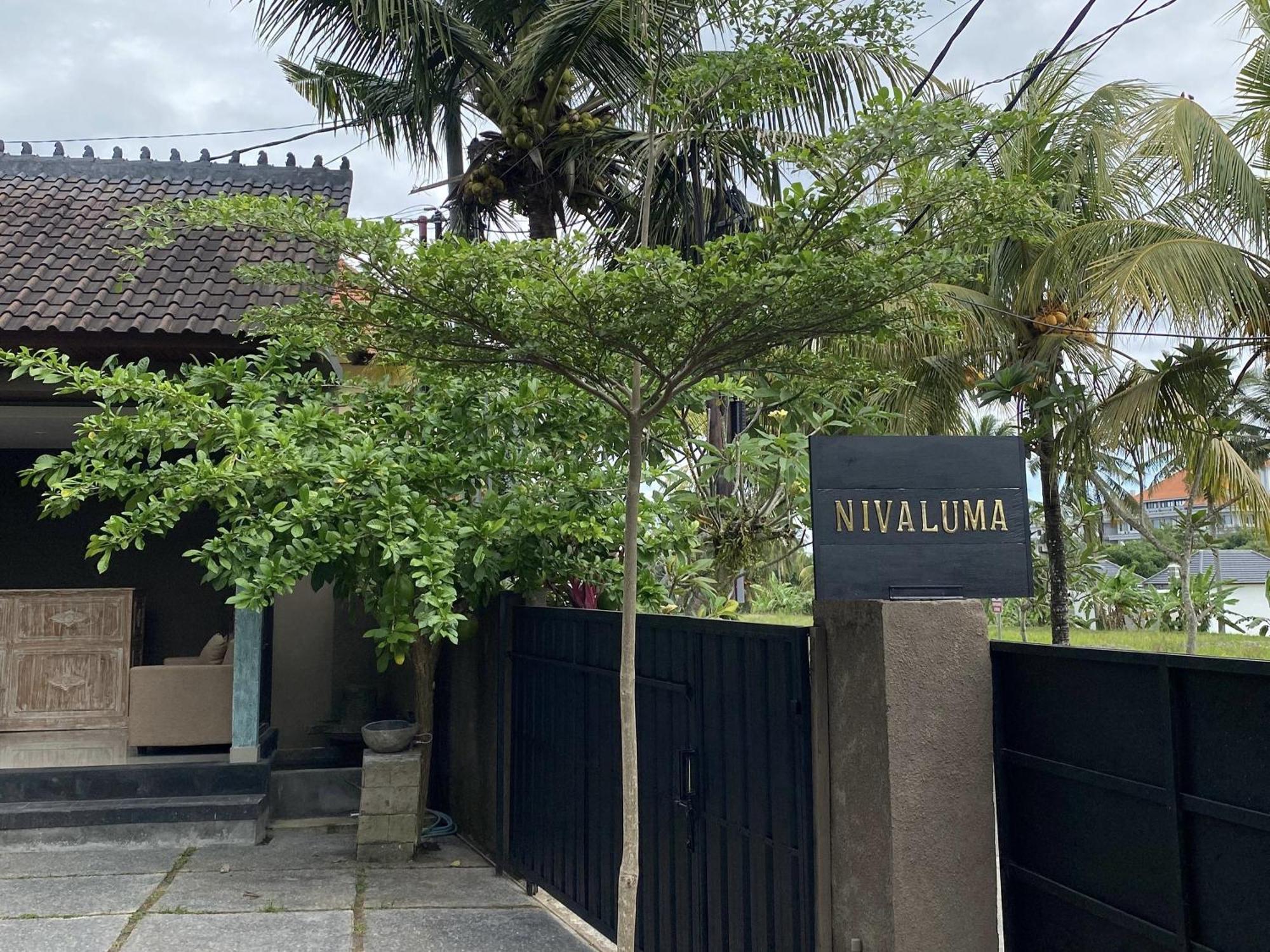 Nivaluma Hotel Ubud  Exterior photo