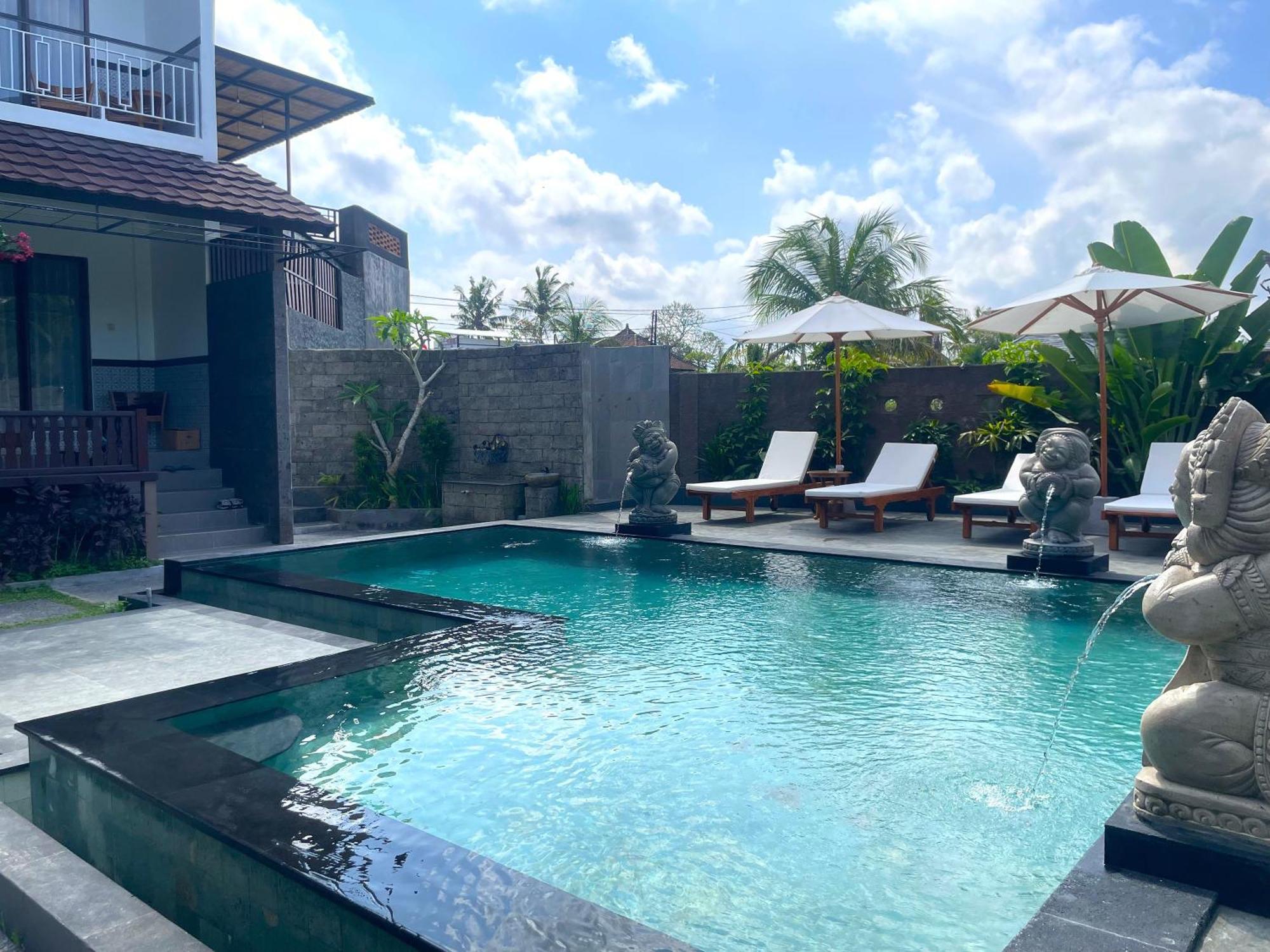 Nivaluma Hotel Ubud  Exterior photo